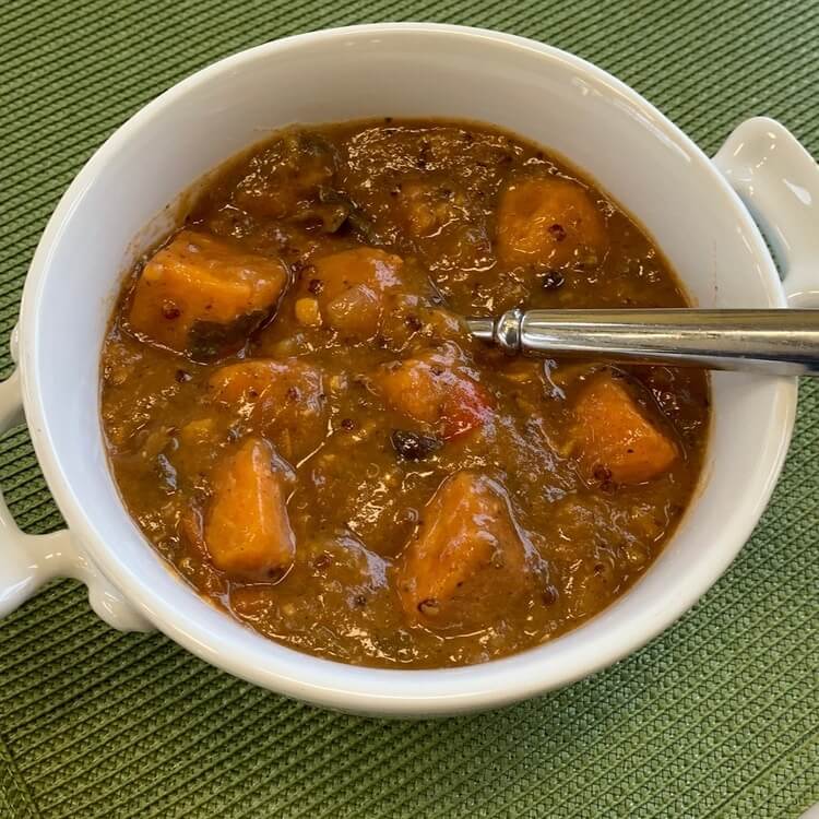 Quinoa Sweet Potato Chili with Black Beans (Quart)  -  Vegetarian